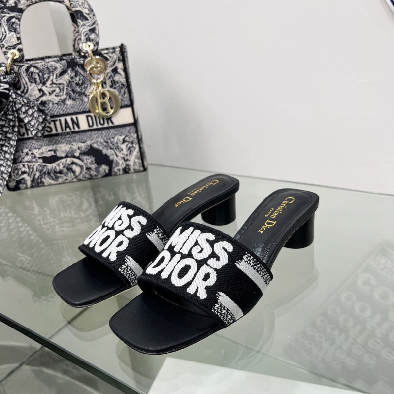 ch**an D*or slippers